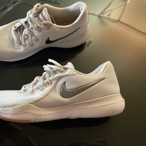 Nike flex supreme tr6- womens- 8.5